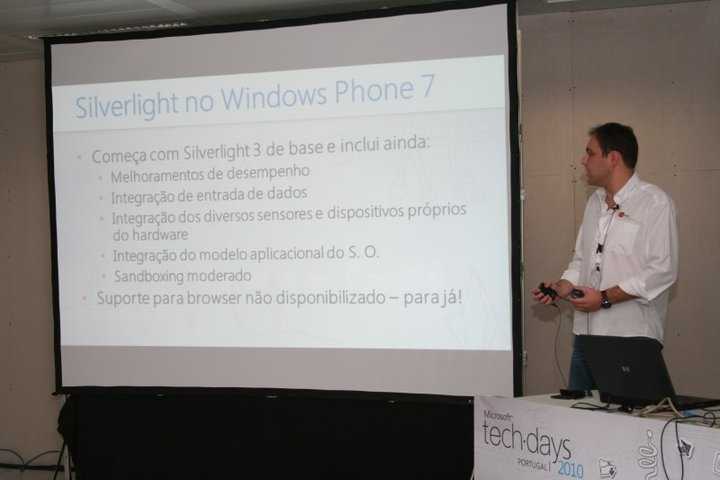 Windows Phone 7 development with Silverlight - Microsoft Techdays Portugal 2010